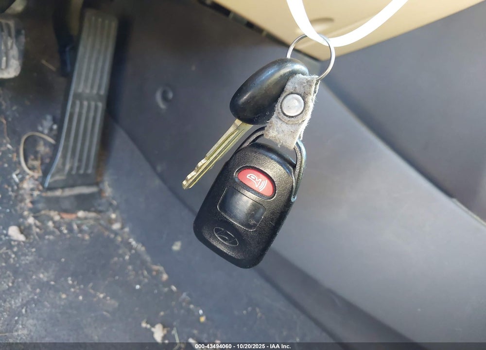 2011 HYUNDAI ELANTRA VIN: 5NPDH4AE3BH030904