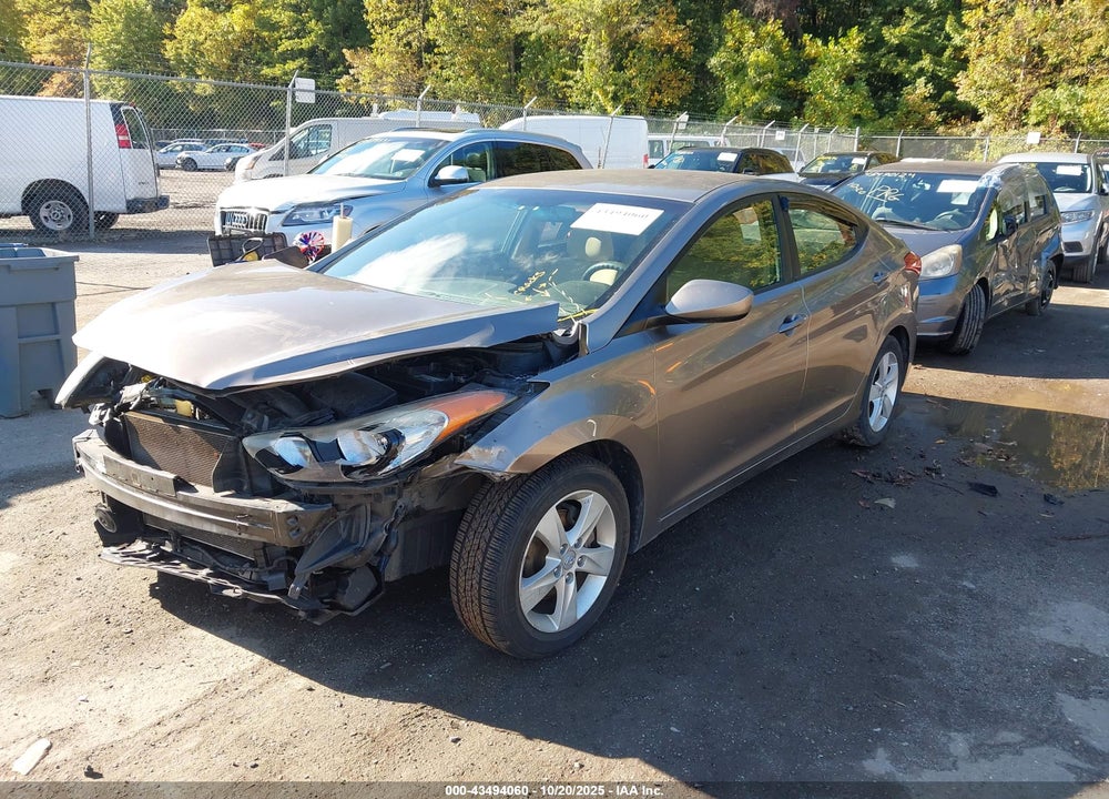 2011 HYUNDAI ELANTRA VIN: 5NPDH4AE3BH030904