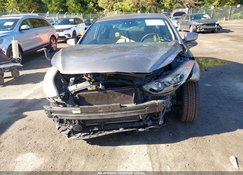 2011 HYUNDAI ELANTRA VIN: 5NPDH4AE3BH030904