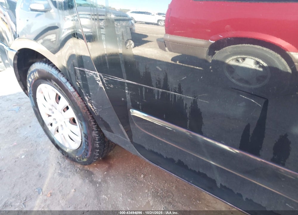 2012 KIA SEDONA LX VIN: KNDMG4C75C6483189