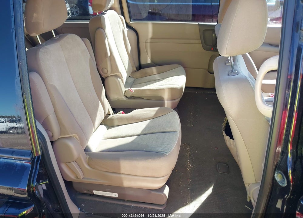 2012 KIA SEDONA LX VIN: KNDMG4C75C6483189