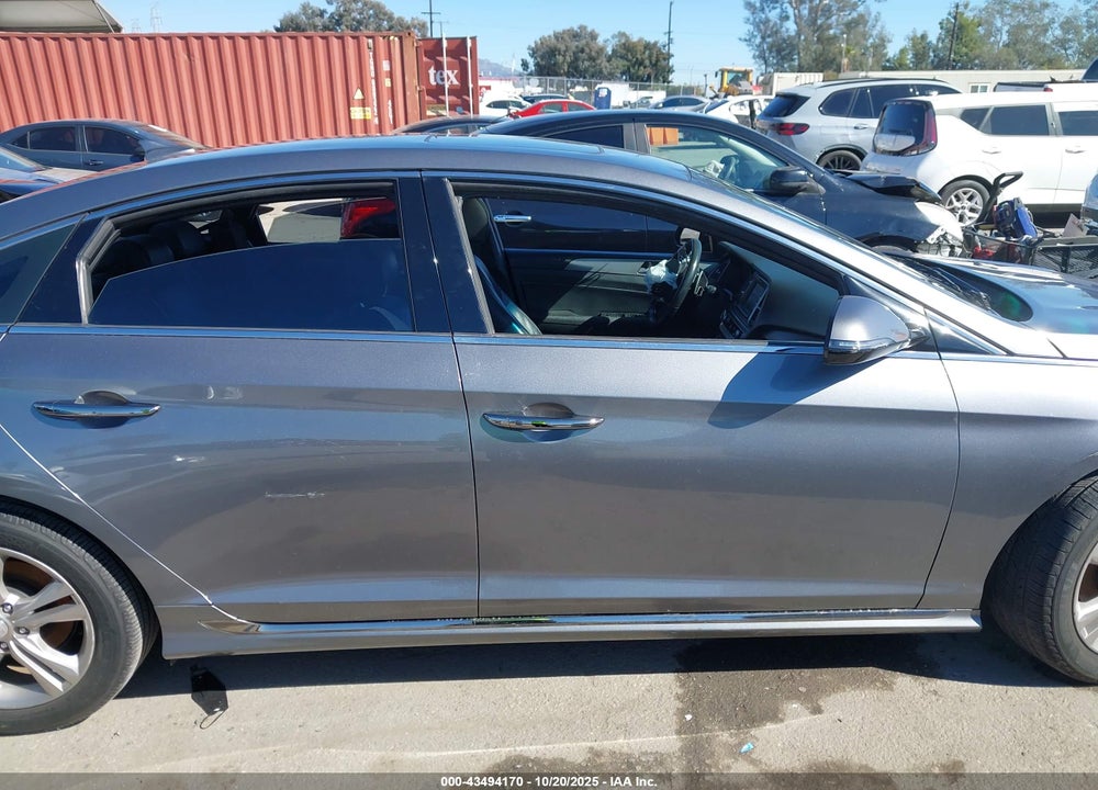 2018 HYUNDAI SONATA SPORT VIN: 5NPE34AF6JH649183