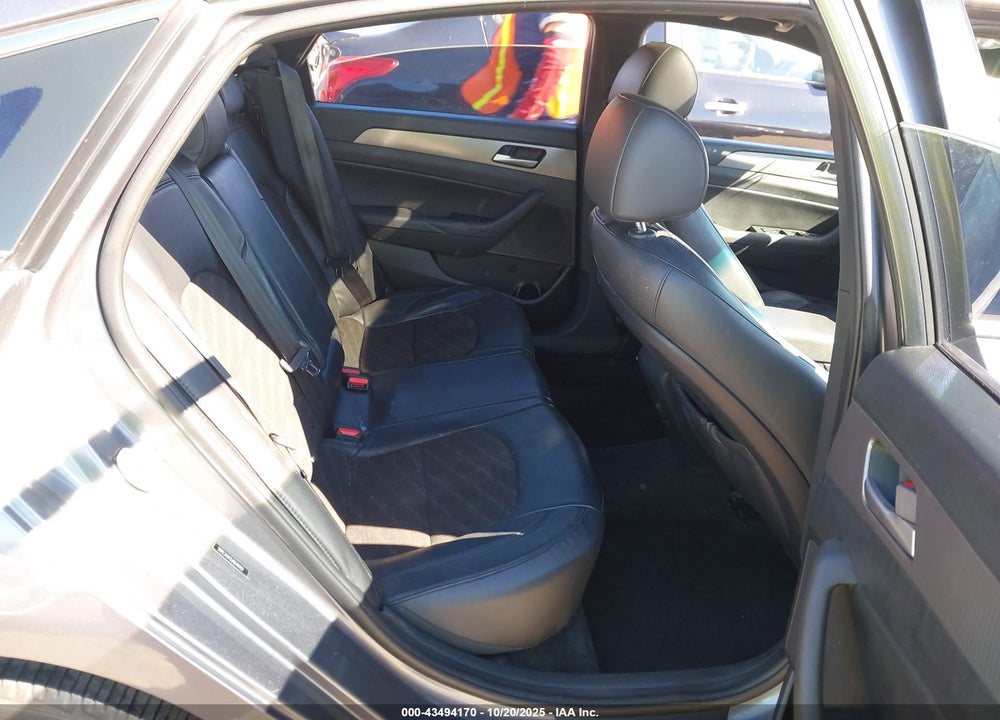 2018 HYUNDAI SONATA SPORT VIN: 5NPE34AF6JH649183