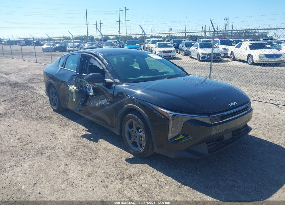 2025 KIA K4 LXS VIN: 3KPFT4DE8SE031165