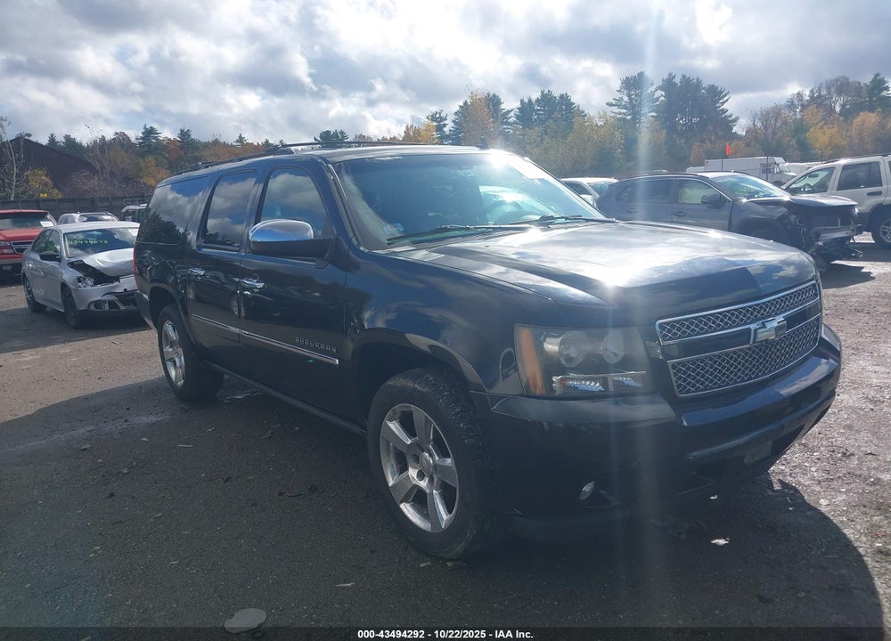 2010 CHEVROLET SUBURBAN 1500 VIN: 1GNUKKE32AR177132