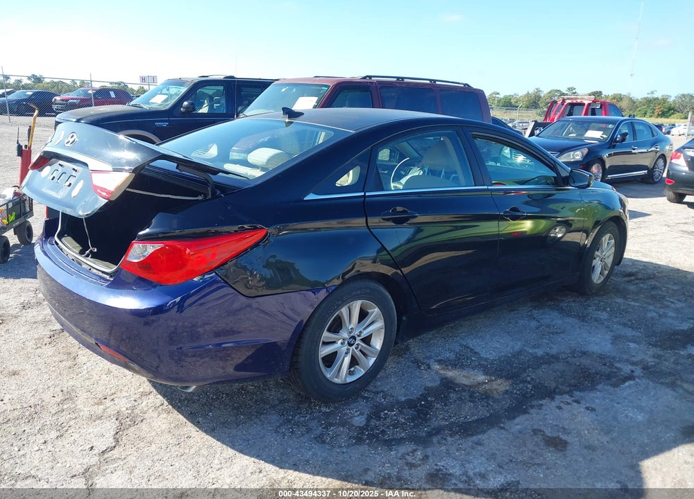 2012 HYUNDAI SONATA GLS VIN: 5NPEB4AC3CH502945