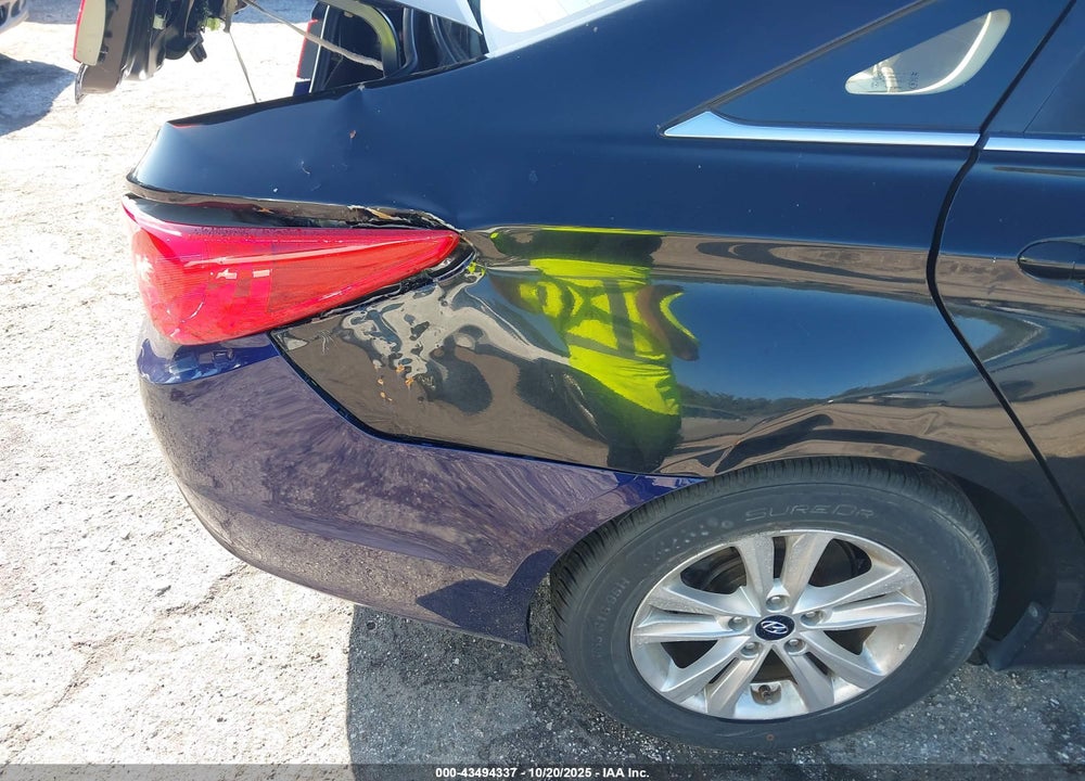 2012 HYUNDAI SONATA GLS VIN: 5NPEB4AC3CH502945