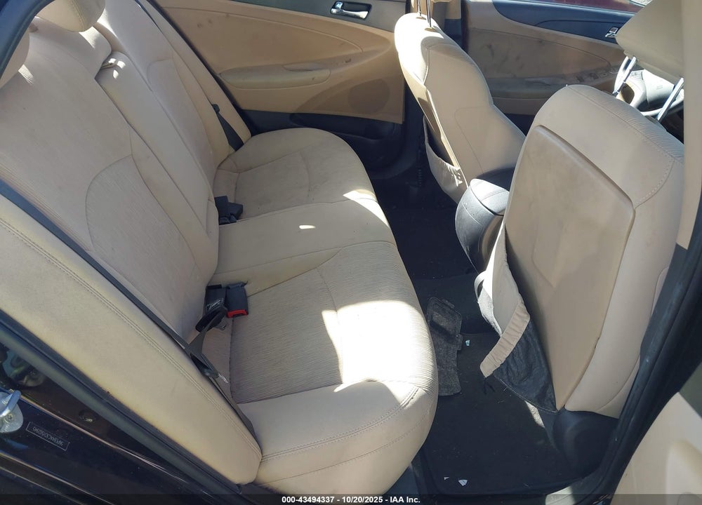 2012 HYUNDAI SONATA GLS VIN: 5NPEB4AC3CH502945