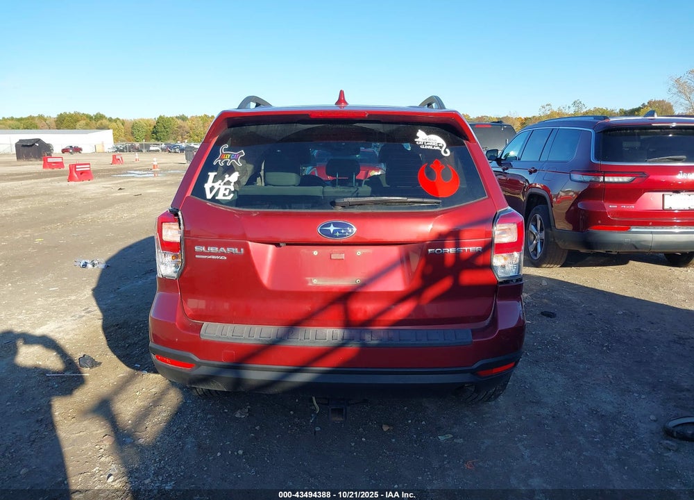 2018 SUBARU FORESTER 2.5I PREMIUM VIN: JF2SJAGC2JH580108