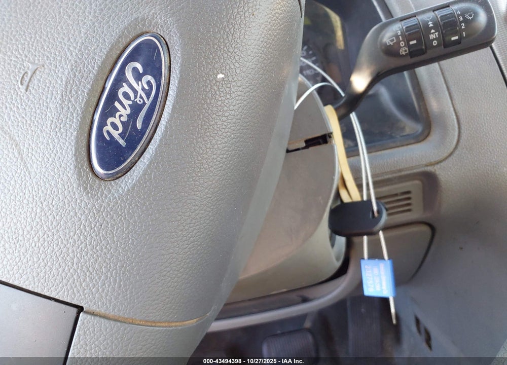 2006 FORD FREESTYLE SE VIN: 1FMZK01156GA40501