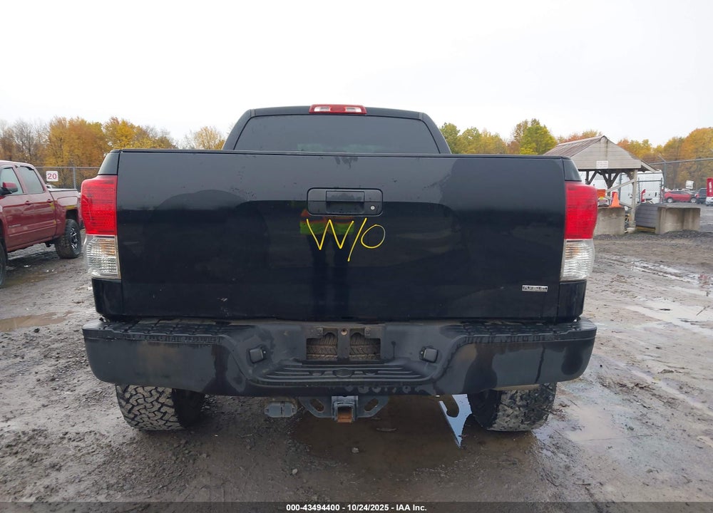 2012 TOYOTA TUNDRA GRADE 5.7L V8 VIN: 5TFRY5F17CX131192