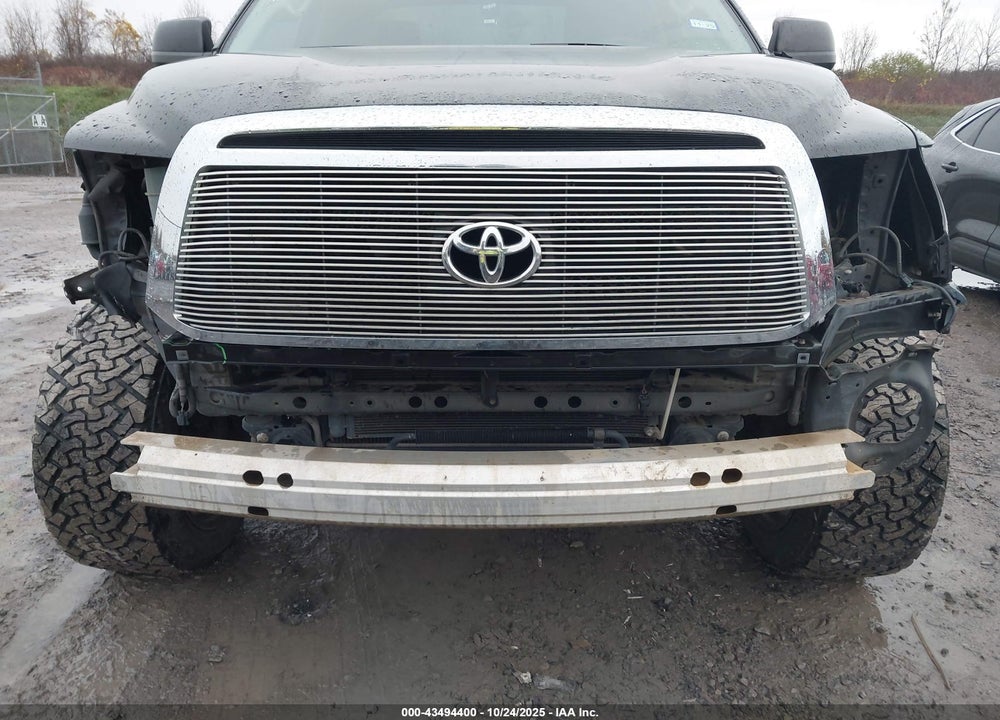 2012 TOYOTA TUNDRA GRADE 5.7L V8 VIN: 5TFRY5F17CX131192