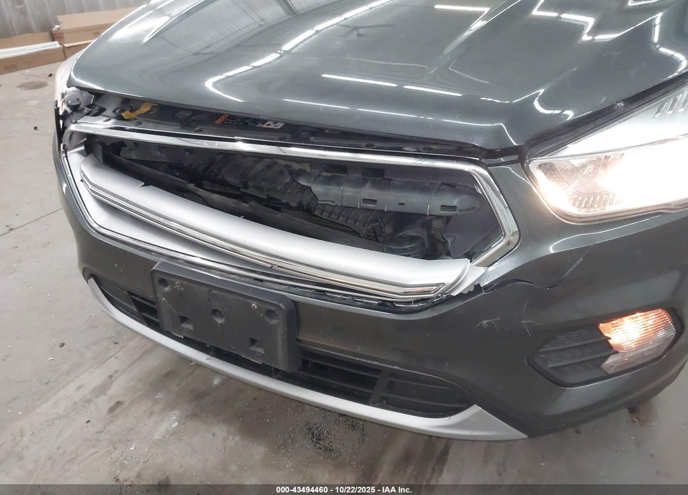 2017 FORD ESCAPE SE VIN: 1FMCU9GD6HUB53092