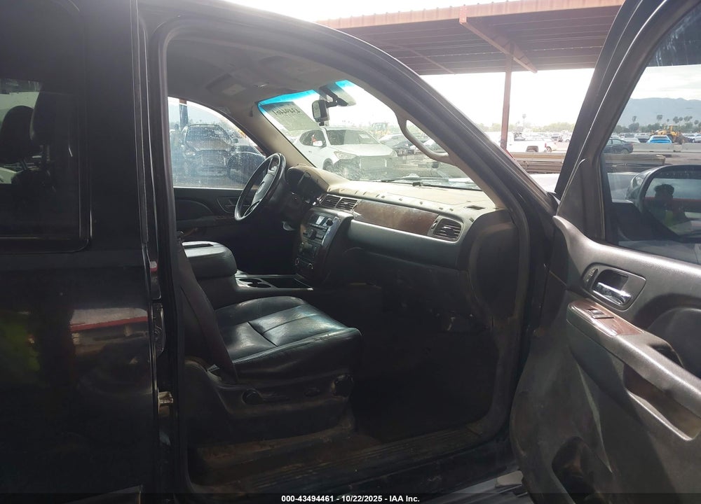 2013 CHEVROLET TAHOE LT VIN: 1GNSKBE01DR300565