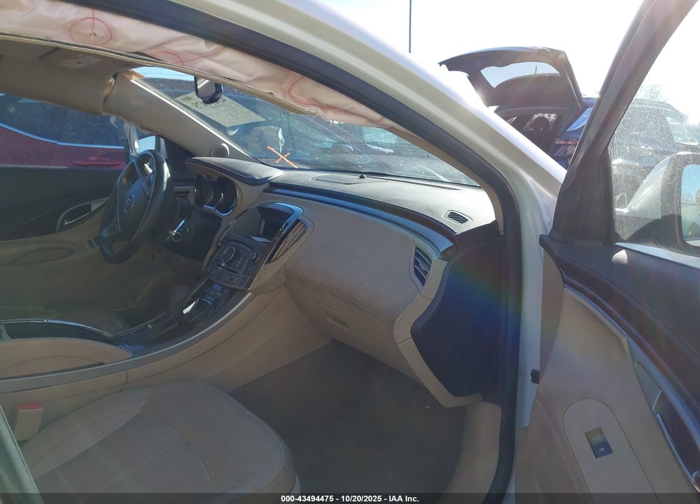 2011 BUICK LACROSSE VIN: 1G4GC5ED8BF235532