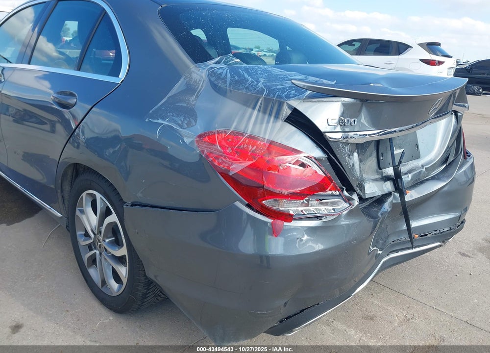 2018 MERCEDES-BENZ C 300 VIN: 55SWF4JB1JU241812