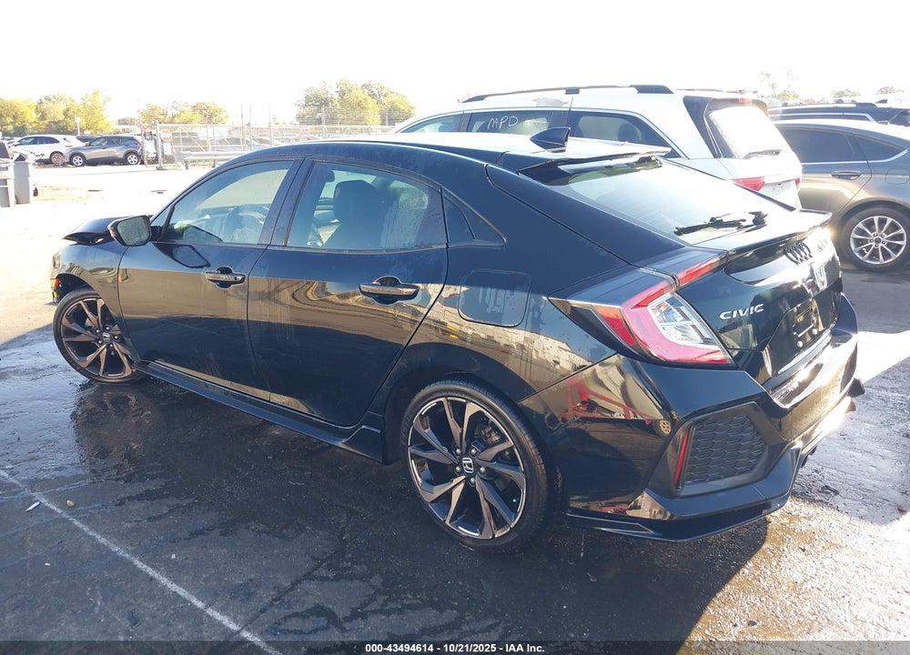 2018 HONDA CIVIC VIN: SHHFK7H95JU225676