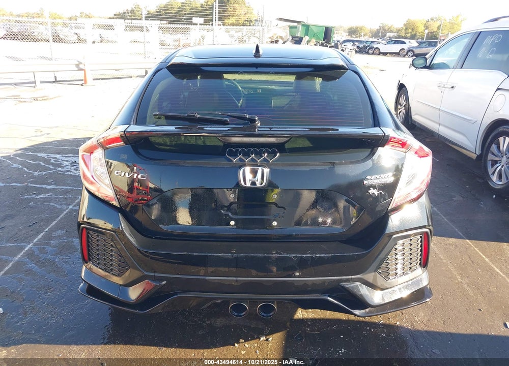 2018 HONDA CIVIC VIN: SHHFK7H95JU225676