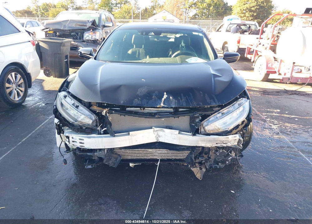 2018 HONDA CIVIC VIN: SHHFK7H95JU225676