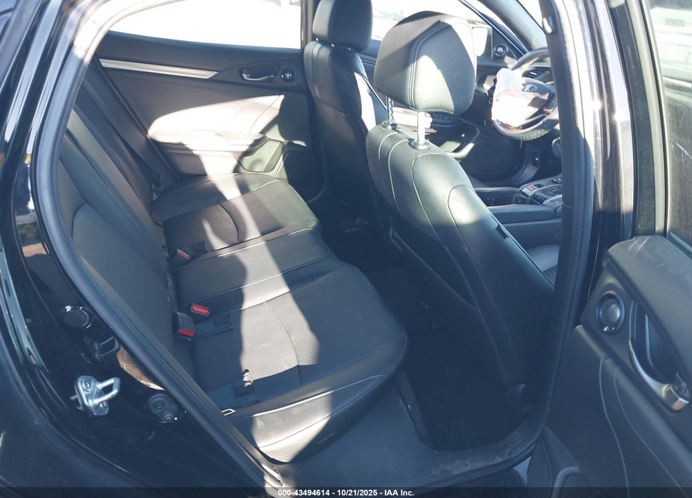 2018 HONDA CIVIC VIN: SHHFK7H95JU225676