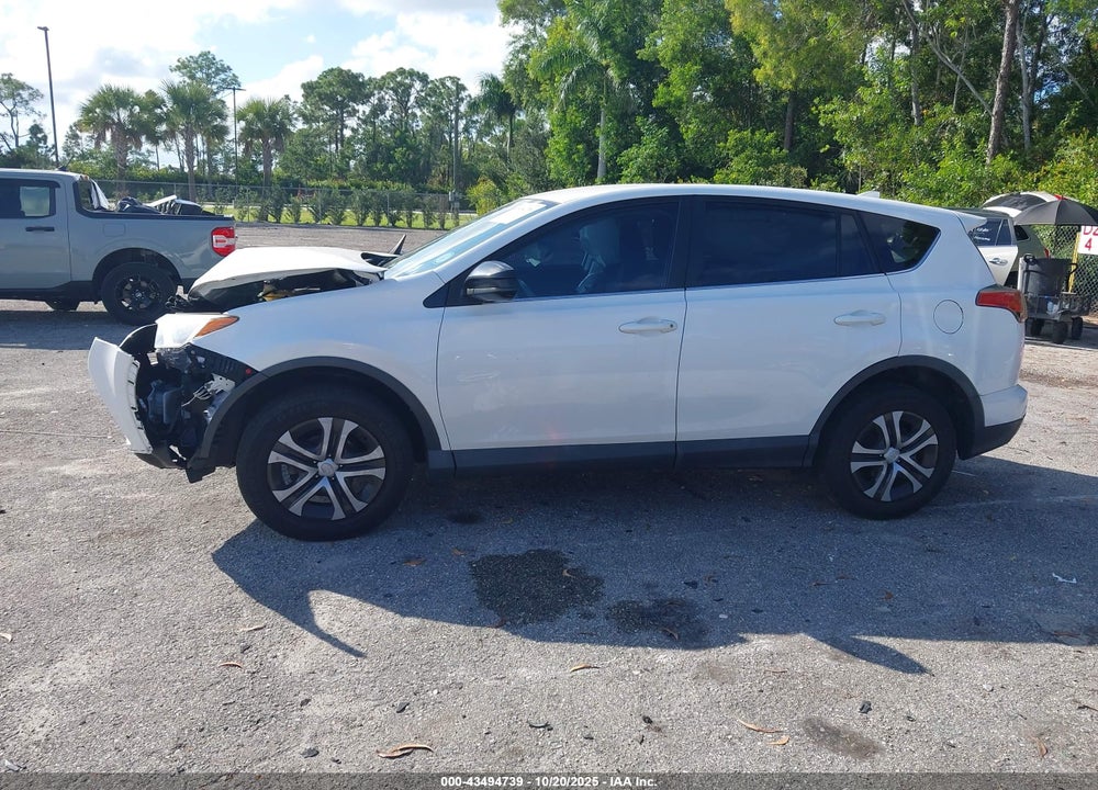 2018 TOYOTA RAV4 LE VIN: 2T3ZFREV9JW440584