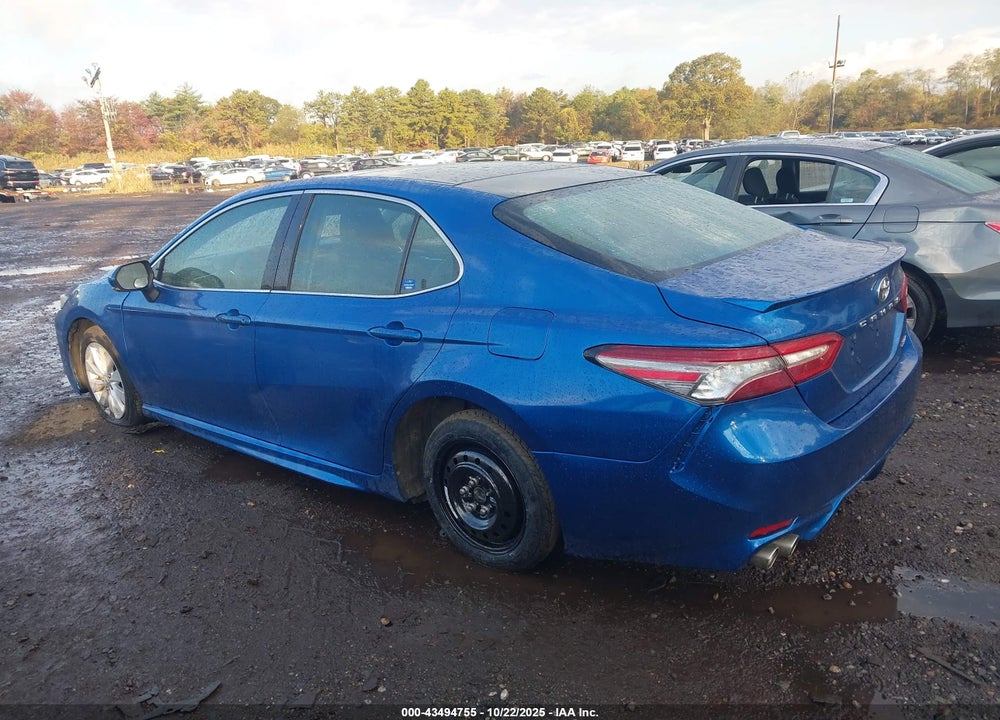 2018 TOYOTA CAMRY VIN: 4T1B61HK5JU134673