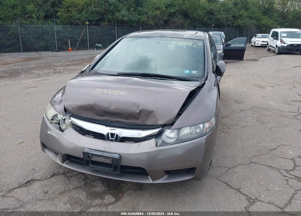 2011 HONDA CIVIC VIN: 2HGFA1F80BH530818