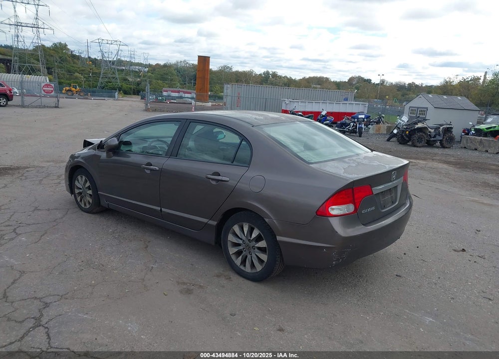 2011 HONDA CIVIC VIN: 2HGFA1F80BH530818