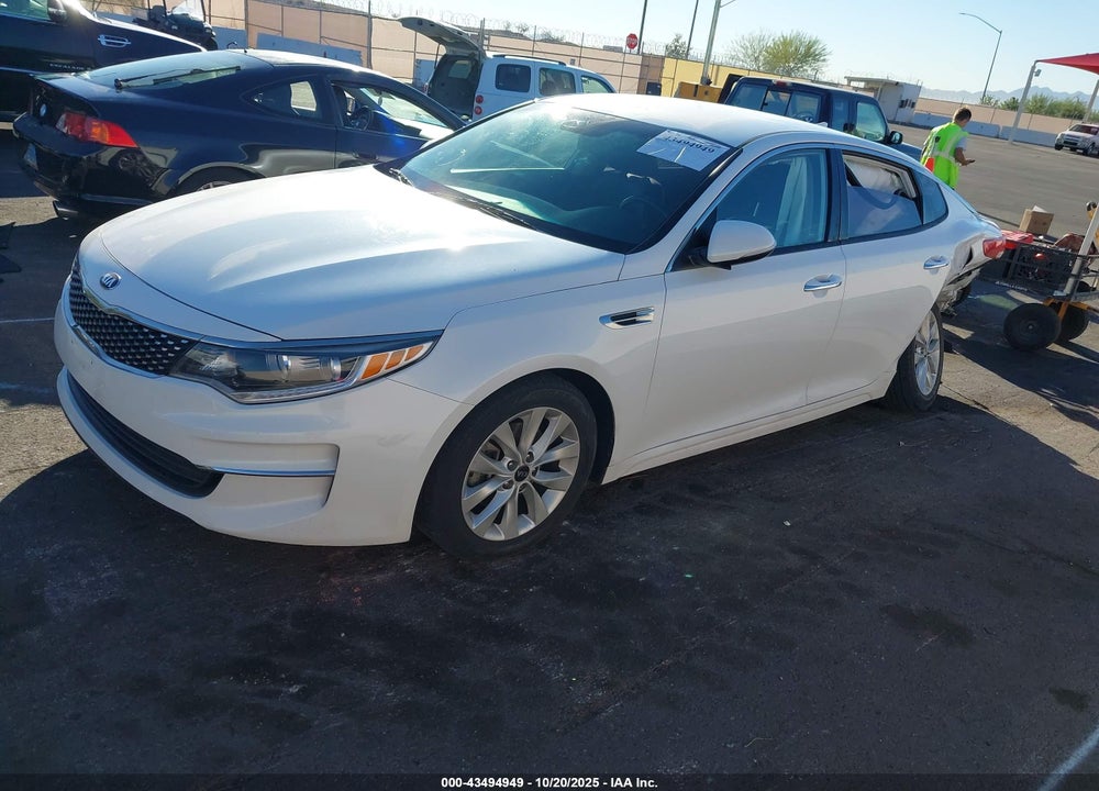 2018 KIA OPTIMA EX VIN: 5XXGU4L33JG271389