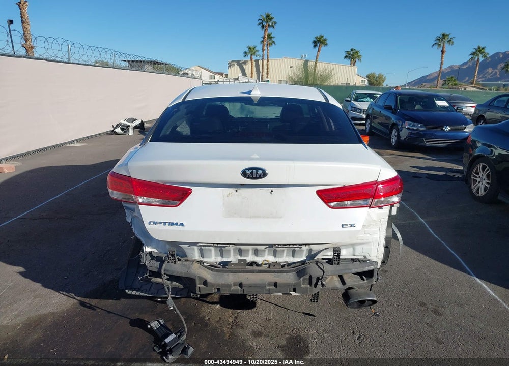 2018 KIA OPTIMA EX VIN: 5XXGU4L33JG271389