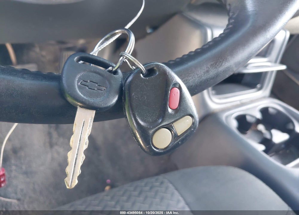 2002 CHEVROLET AVALANCHE 1500 VIN: 3GNEK13T12G184494