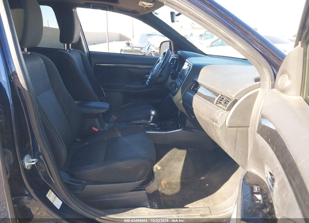 2018 MITSUBISHI OUTLANDER VIN: JA4AD3A30JZ060225