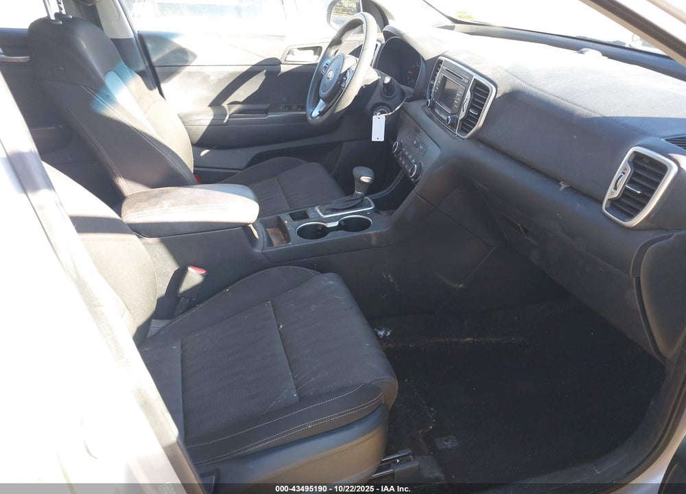 2017 KIA SPORTAGE LX VIN: KNDPMCAC2H7131642
