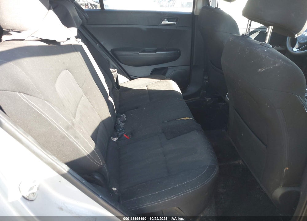2017 KIA SPORTAGE LX VIN: KNDPMCAC2H7131642