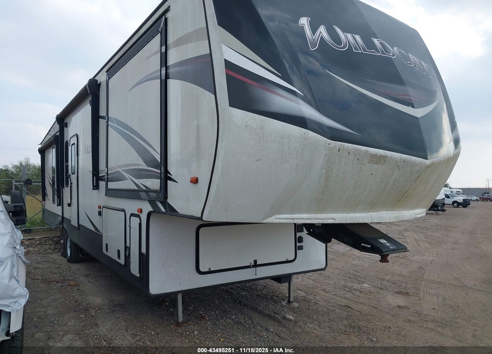 2019 WILDWOOD M356QB VIN: 5ZT3WC2B3KG003026