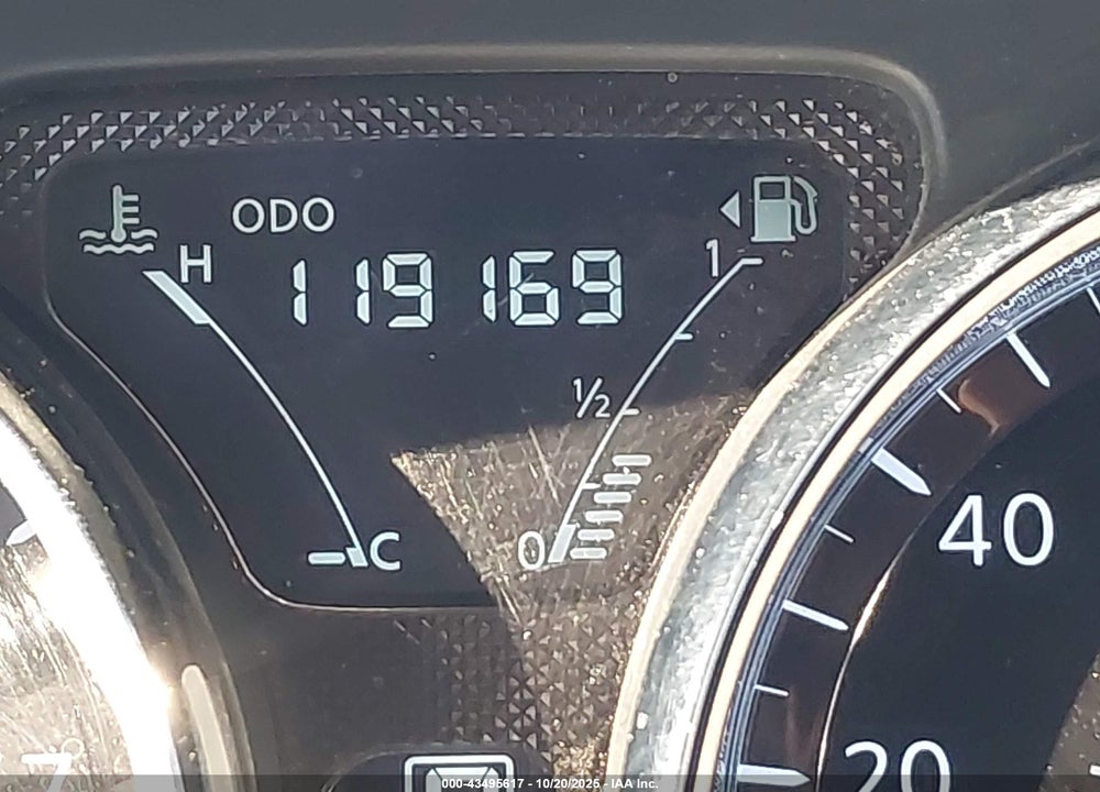 2019 NISSAN VERSA 1.6 SV VIN: 3N1CN7AP1KL821247