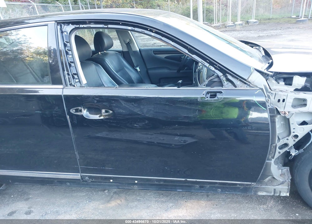 2014 LEXUS LS 460 VIN: JTHCL5EFXE5020148