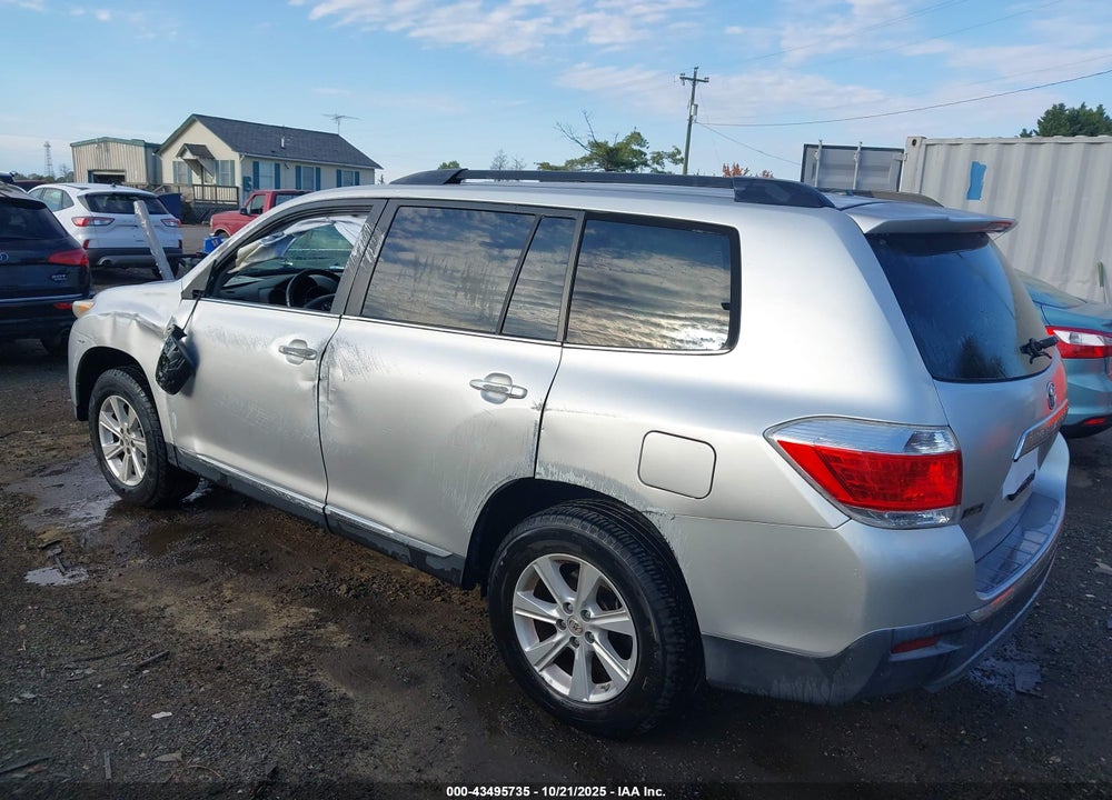 2011 TOYOTA HIGHLANDER VIN: 5TDBK3EH6BS044846