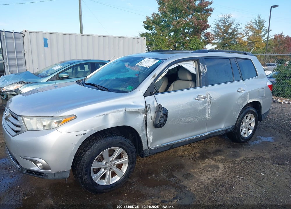 2011 TOYOTA HIGHLANDER VIN: 5TDBK3EH6BS044846