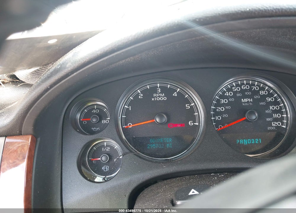 2008 CHEVROLET TAHOE VIN: 1GNFK13008J113403