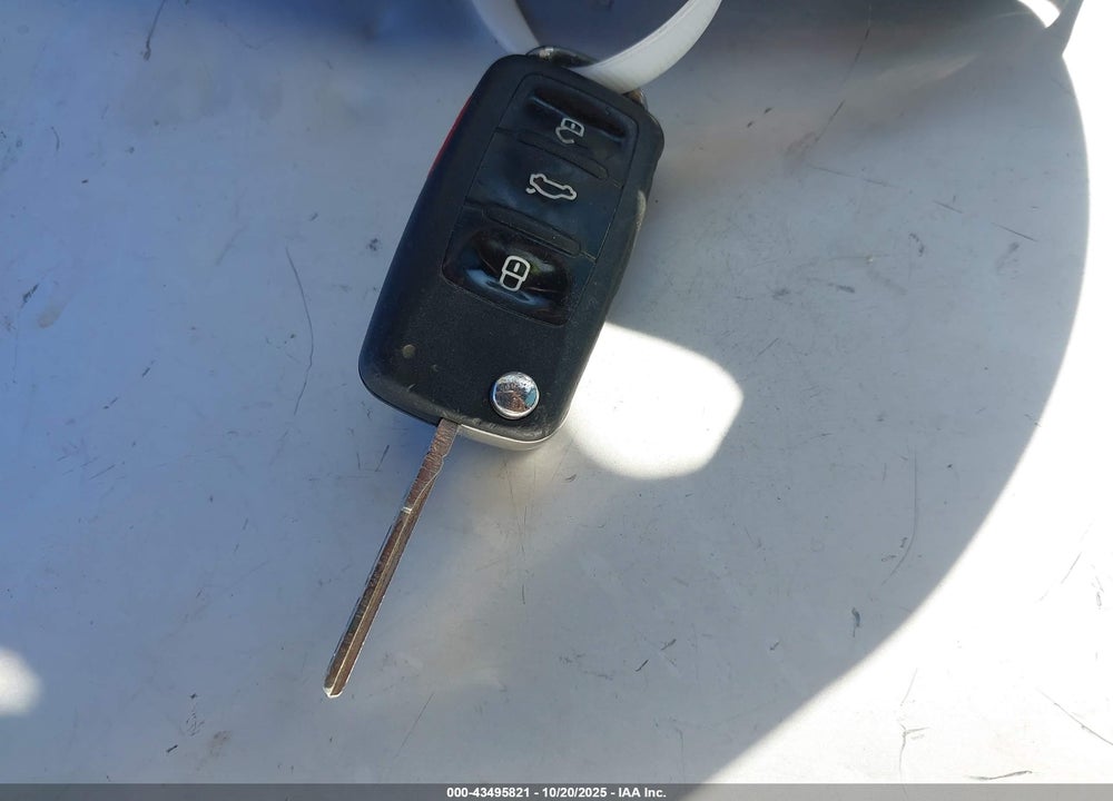 2010 VOLKSWAGEN GTI 4-DOOR VIN: WVWGD7AJ0AW300686