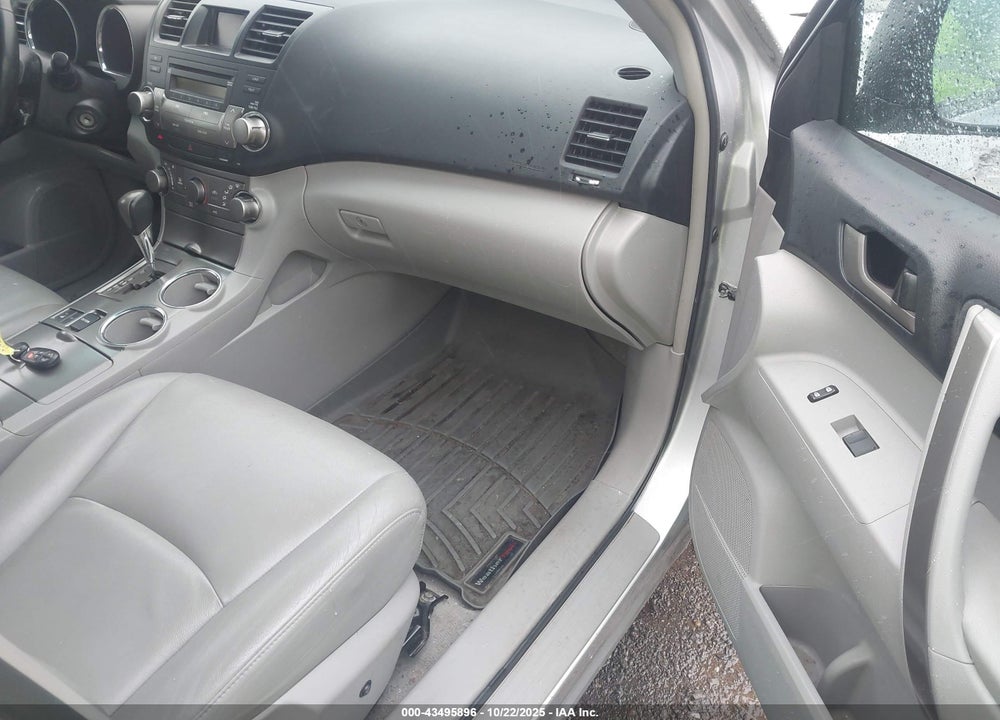 2010 TOYOTA HIGHLANDER VIN: 5TDJK3EH9AS015092