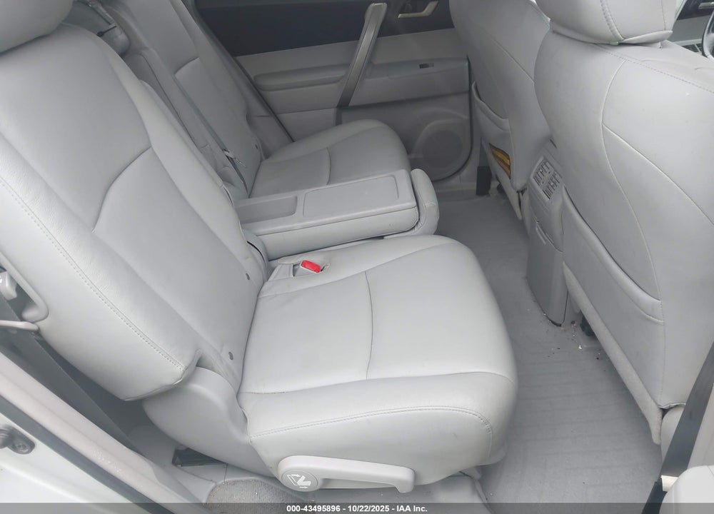 2010 TOYOTA HIGHLANDER VIN: 5TDJK3EH9AS015092