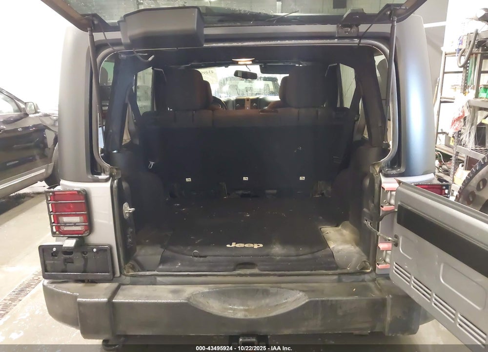 2014 JEEP WRANGLER UNLIMITED SPORT VIN: 1C4BJWDG7EL312368