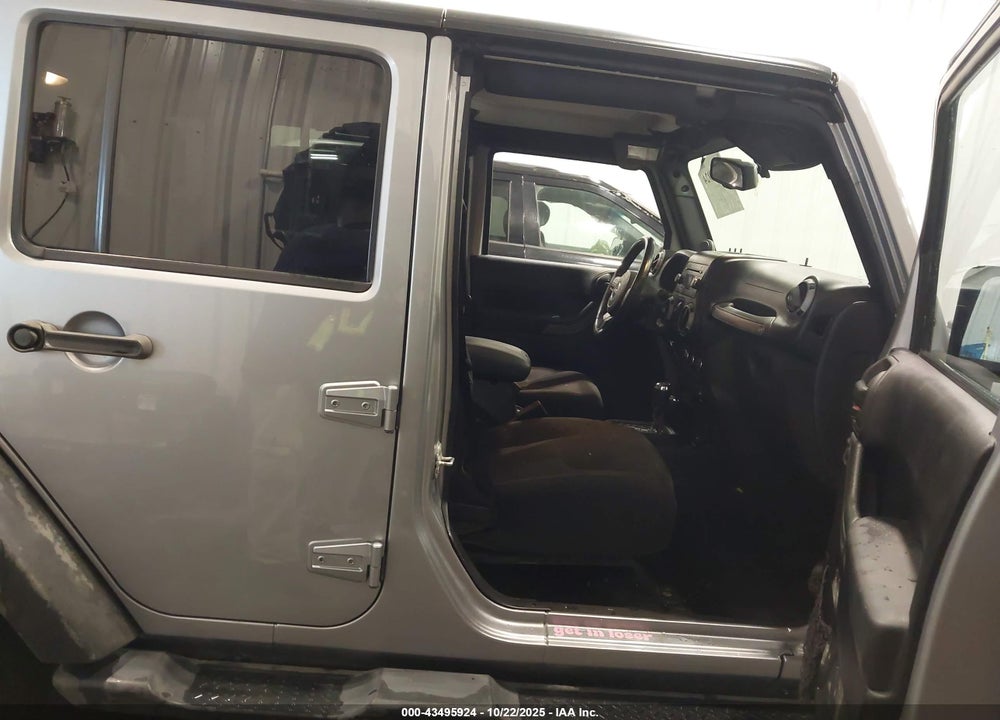2014 JEEP WRANGLER UNLIMITED SPORT VIN: 1C4BJWDG7EL312368