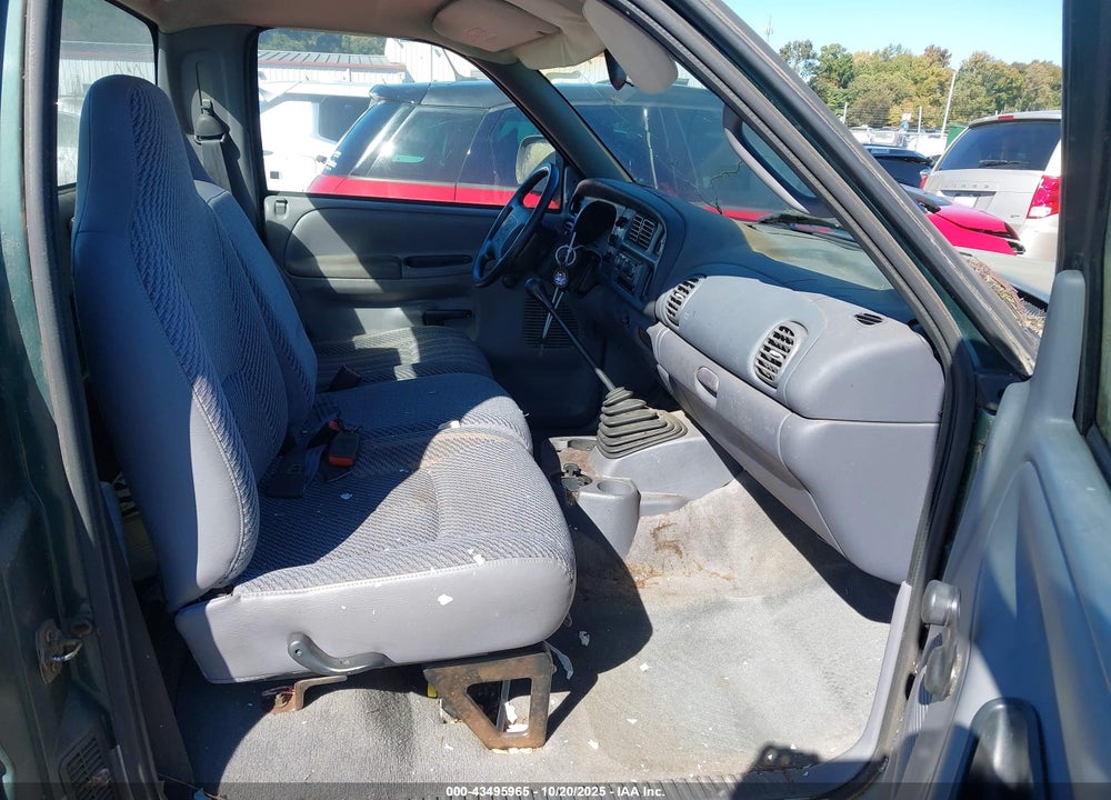 2000 DODGE RAM 1500 ST VIN: 1B7HC16Y9YS590308
