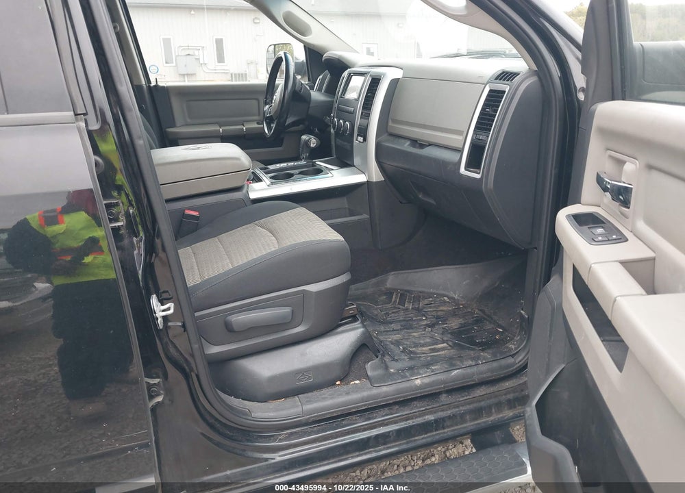 2012 RAM 1500 SLT VIN: 1C6RD7LTXCS105526