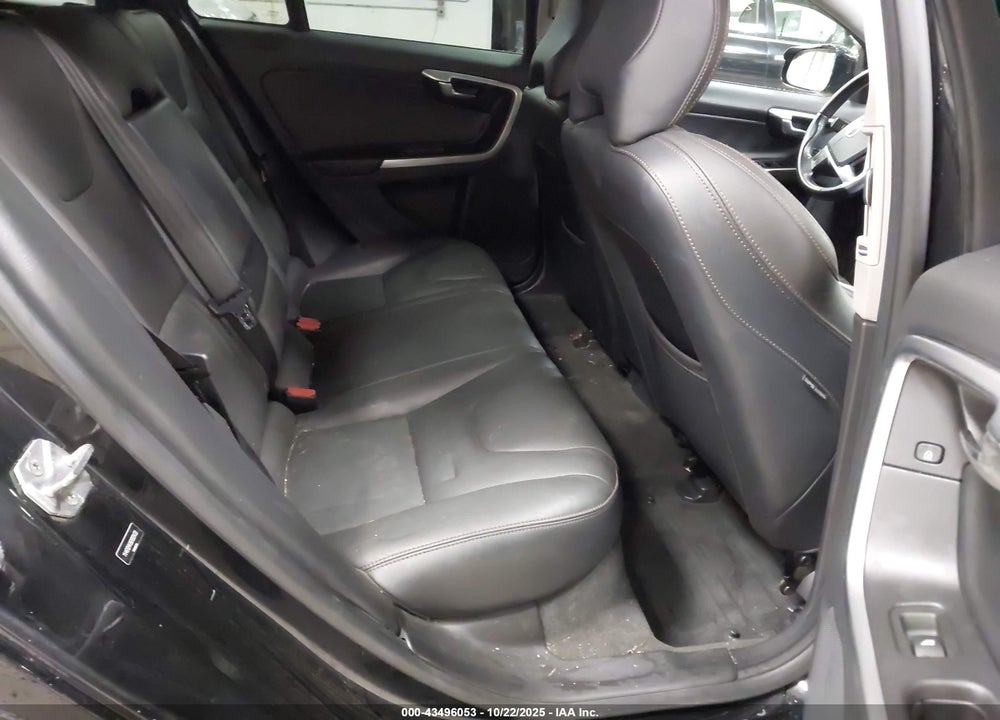 2016 VOLVO V60 CROSS COUNTRY VIN: YV4612HK8G1003433