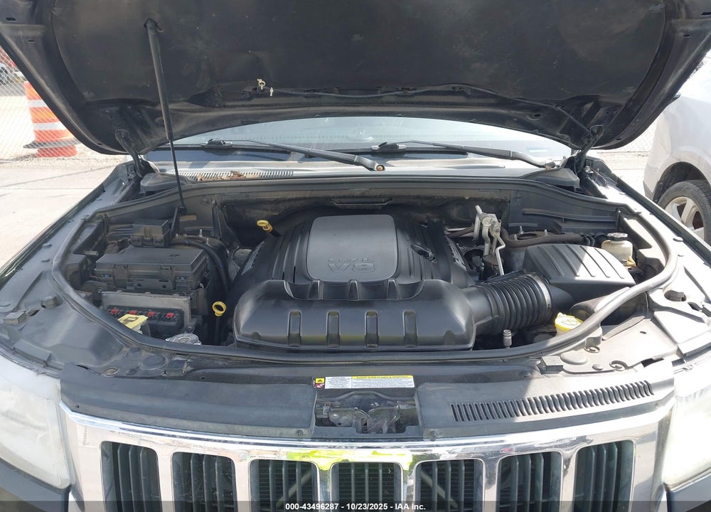 2011 JEEP GRAND CHEROKEE VIN: 1J4RR5GT0BC502450