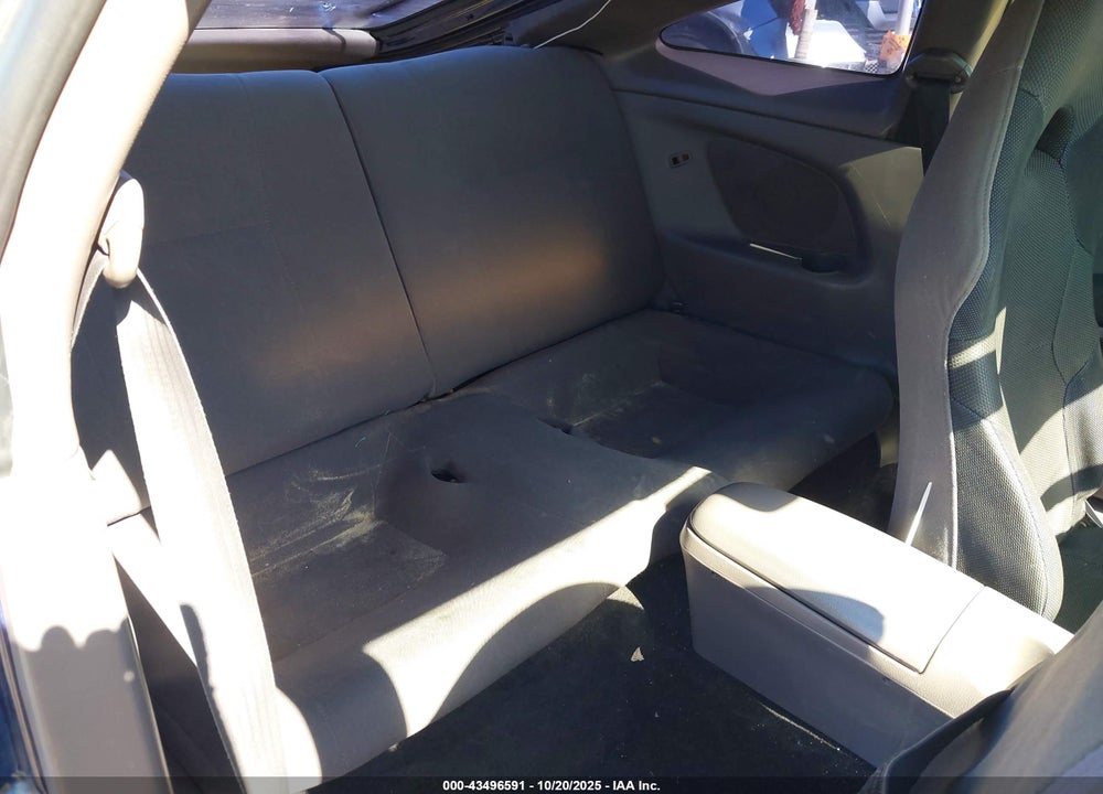 2001 TOYOTA CELICA GT VIN: JTDDR32T010093281